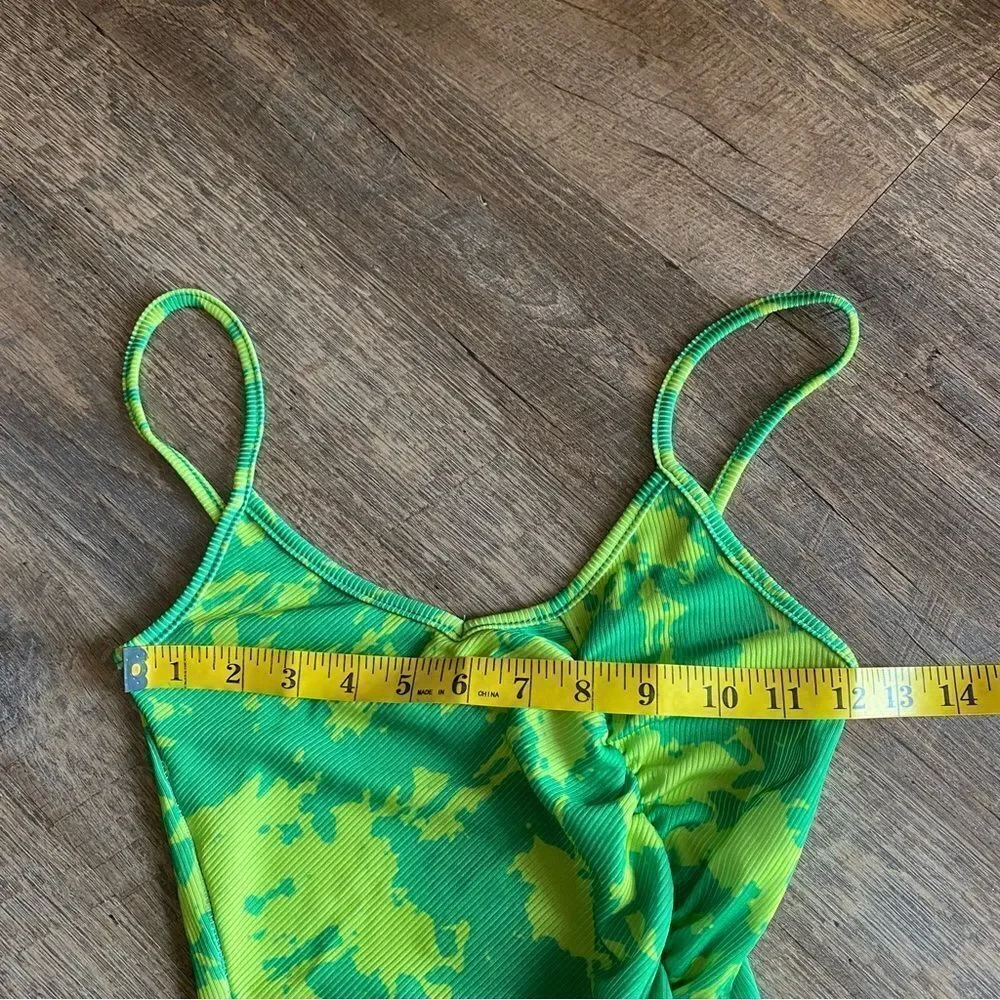 PrettyLittleThing Bodycon Dress Green Tie Dye NEW US 2 Club - Picture 9 of 12